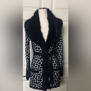 Cashe cardigan with faux fur detail
